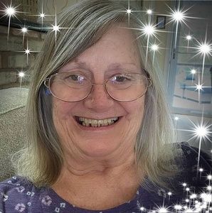 Meet your Posher, Connie